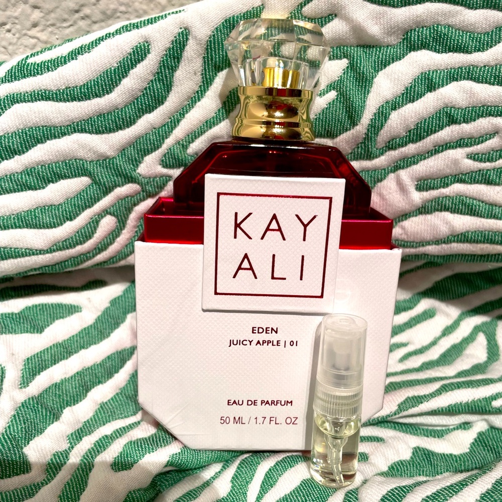KAYALI EDEN JUICY APPLE 2 mL Large Sample- NEW!
